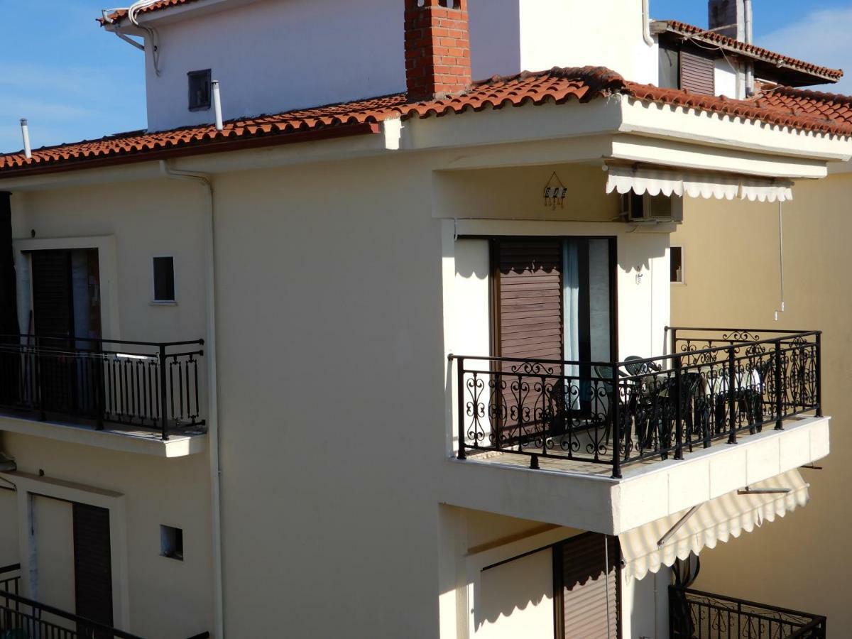 Sunshine Apartment Паралия-Дионисиу Экстерьер фото
